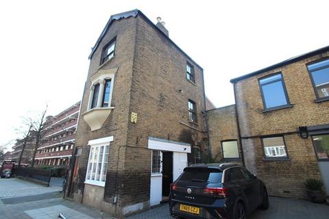 1 bedroom apartment to rent, Matthias Road, London N16