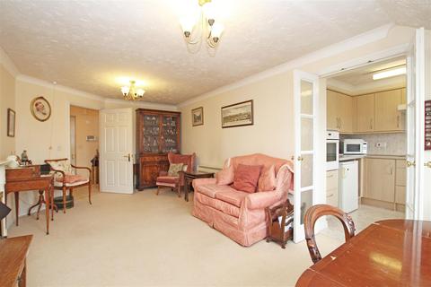 1 bedroom retirement property to rent - Byron Court, Stockbridge Road, Chichester PO19