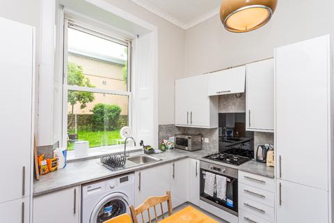 4 bedroom flat to rent, Lauriston Gardens, Central, Edinburgh, EH3