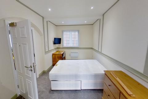 1 bedroom flat to rent - Room 7 Jacobean House