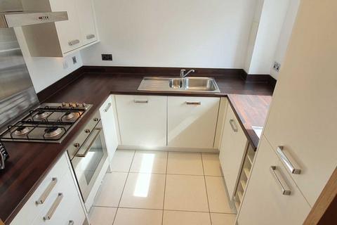 2 bedroom flat to rent, Kenley Road, Renfrew