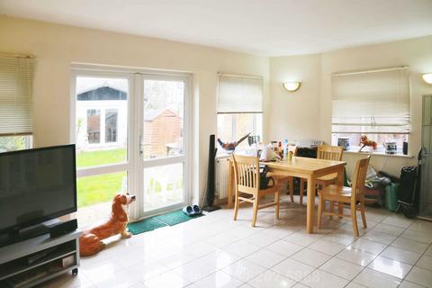 4 bedroom semi-detached house for sale, Hall Lane, Hendon