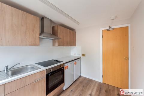 4 bedroom terraced house to rent, Rosebery Terrace, Stirling FK8