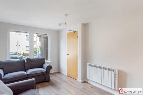 4 bedroom terraced house to rent, Rosebery Terrace, Stirling FK8