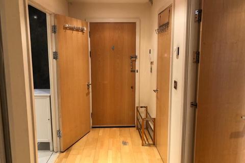 2 bedroom flat to rent, 41 Millharbour, E14
