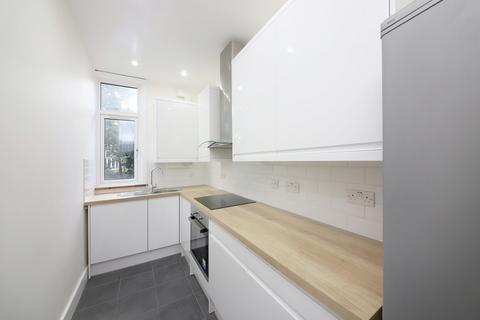 1 bedroom apartment to rent, Devonshire Road, Forest Hill, SE23