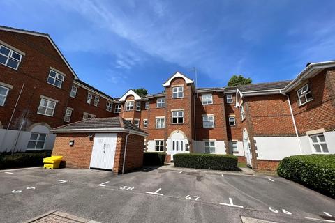 1 bedroom apartment to rent, Regent Court, Basingstoke RG21