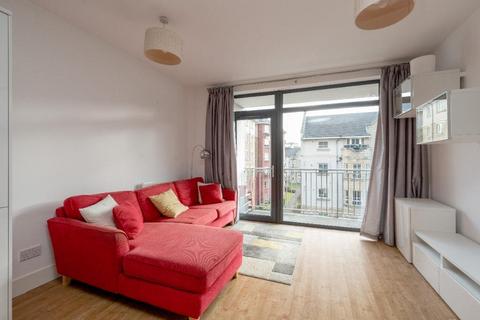 3 bedroom flat to rent, Hopetoun Street, New Town, Edinburgh, EH7