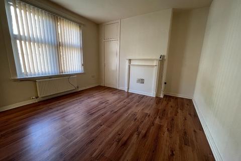 Studio to rent - Clepington Street, Maryfield, Dundee, DD3