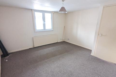 2 bedroom flat to rent, Westgate, Grantham, NG31