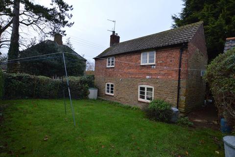 2 bedroom cottage to rent, The Rock, Branston, NG32