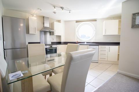 2 bedroom apartment to rent - Marseille House, Century Wharf, Cardiff