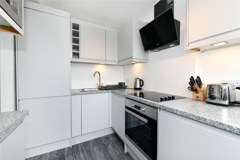 1 bedroom apartment to rent, The Water Gardens, Hyde Park, W2