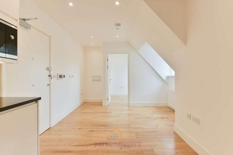 1 bedroom apartment to rent, Rutland House, South Street