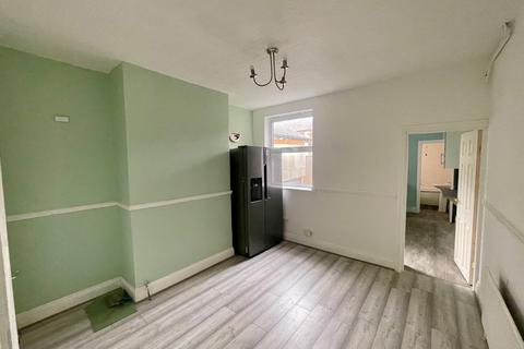 2 bedroom terraced house to rent, Crewe Street, Derby DE23