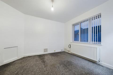 2 bedroom end of terrace house to rent, Lowther Road, Dover