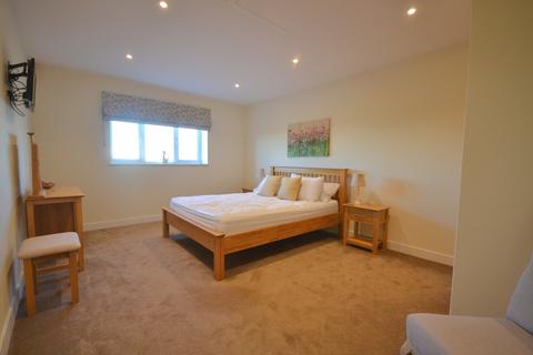 1 bedroom barn conversion to rent, Langley Lower Green, Saffron Walden