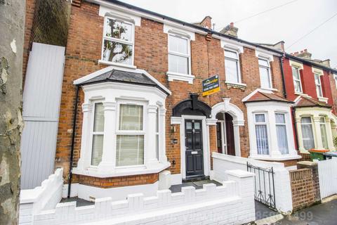 3 bedroom end of terrace house to rent, Caledon Road, East Ham, E6