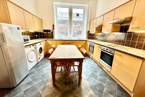 6 bedroom flat to rent, HMO Sauchiehall Street, City Centre, Glasgow, G2