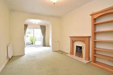 2 bedroom semi-detached bungalow to rent, Ashville Grove, Harrogate, HG2 9LW