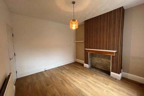 2 bedroom terraced house to rent, Marlborough Avenue, Goole