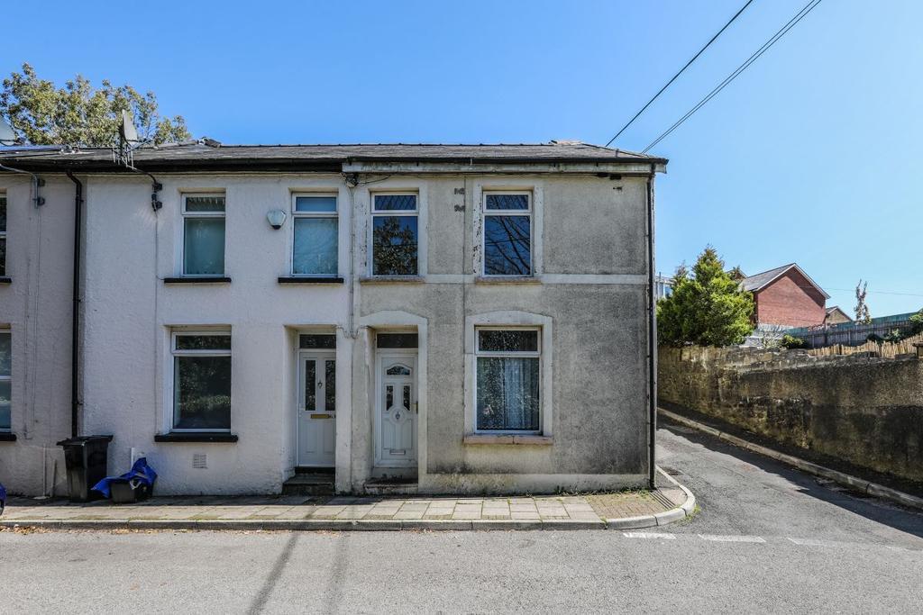 Balaclava Road, Dowlais, Merthyr Tydfil, CF48 3BW 2 bed terraced house
