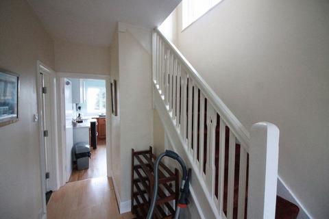 3 bedroom house to rent, Wynndale Drive, Nottingham