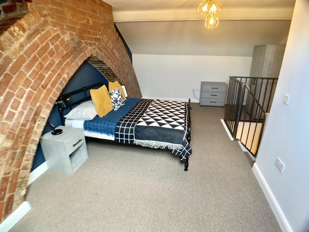 4 bed shared house   doncaster road, barnsley s70