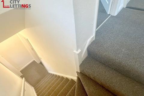 2 bedroom semi-detached house to rent, Leybourne Drive, Bestwood
