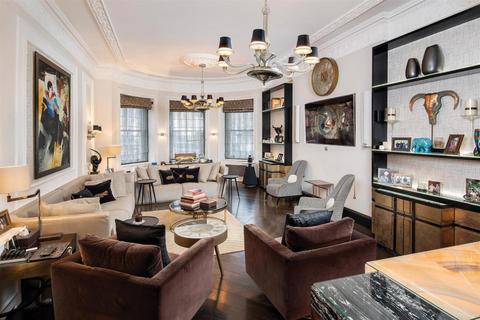 4 bedroom flat to rent, Park Lane, Mayfair W1K