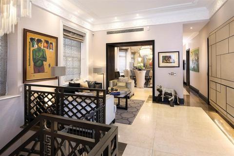 4 bedroom flat to rent, Park Lane, Mayfair W1K