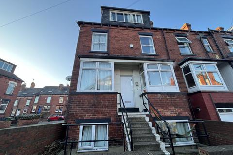 6 bedroom end of terrace house to rent, Beechwood Place, Leeds, West Yorkshire, LS4