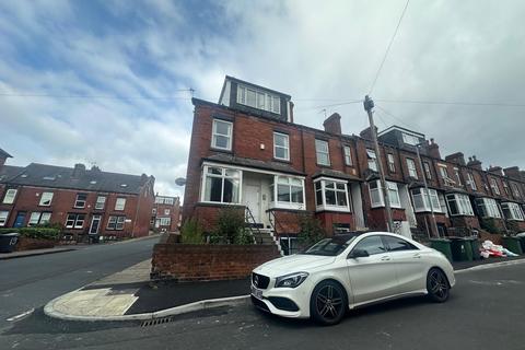 4 bedroom end of terrace house to rent, Beechwood Place, Leeds, West Yorkshire, LS4