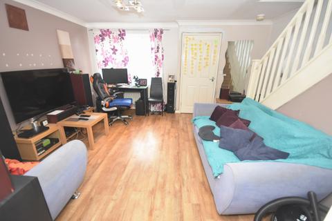 3 bedroom end of terrace house to rent, Cascade Drive, Cheetwood, M7 4YL