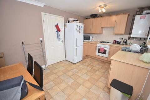 3 bedroom end of terrace house to rent, Cascade Drive, Cheetwood, M7 4YL