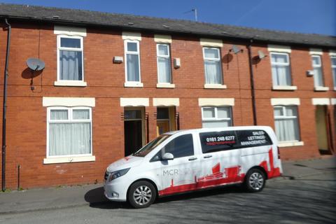 3 bedroom terraced house to rent, Claremont Road, Rusholme, Manchester