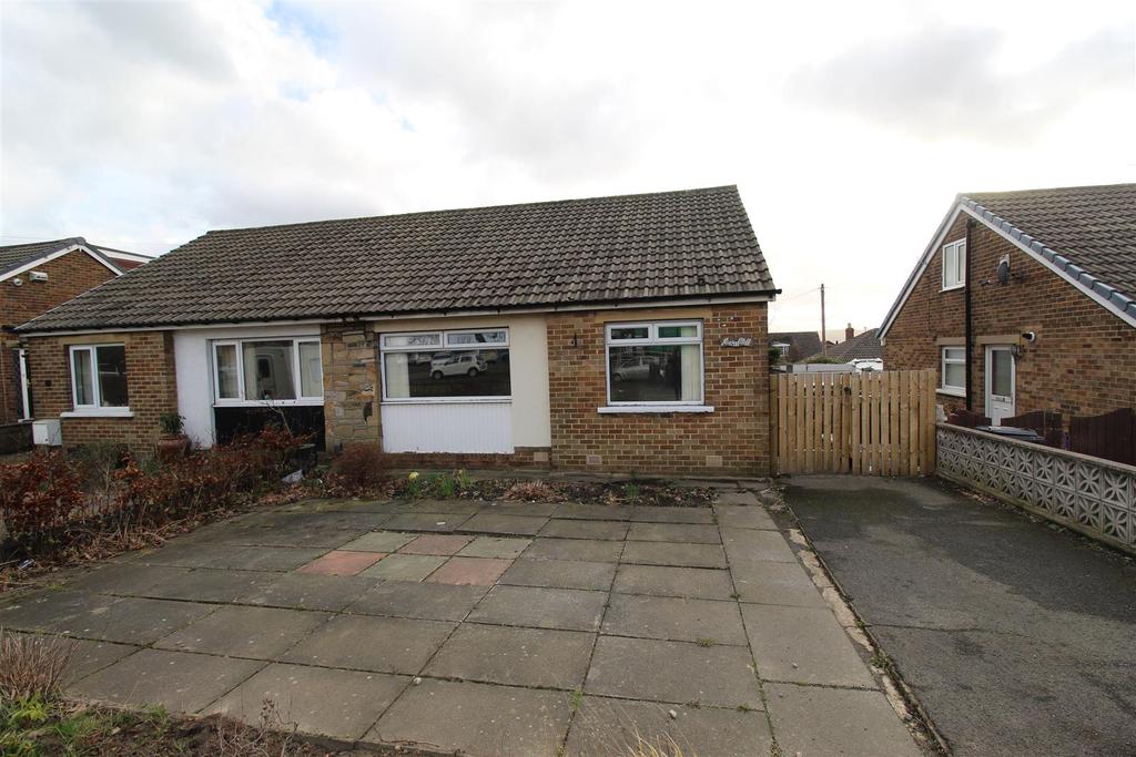 Highgate Lane, Lepton, Huddersfield, HD8 0HB 2 bed semidetached