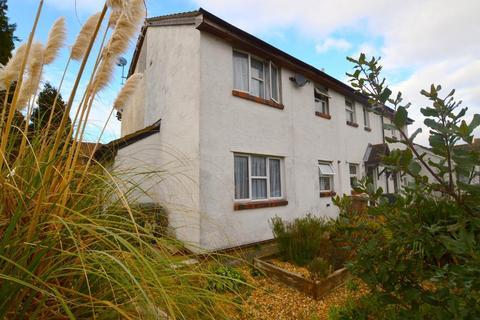 1 bedroom cluster house to rent, Glenfield Road, Luton, Bedfordshire, LU3 2JA