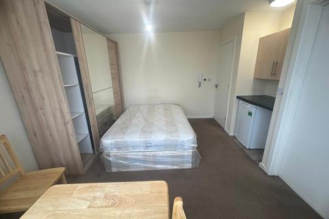 1 bedroom in a house share to rent, ST. PAULS AVENUE, KINGSBURY, LONDON HA3