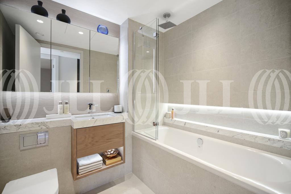 302 Showflat family bathroom Watermark.jpg