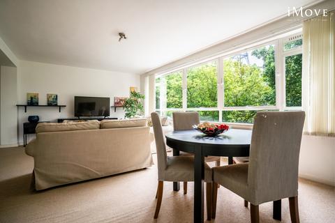 2 bedroom flat for sale, Grenville Court, London SE19