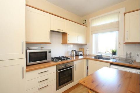 2 bedroom ground floor flat to rent, Laurencecroft Rd, Stirling FK8