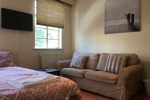 Studio to rent, Orsett Terrace, Bayswater, Paddington, London  W2