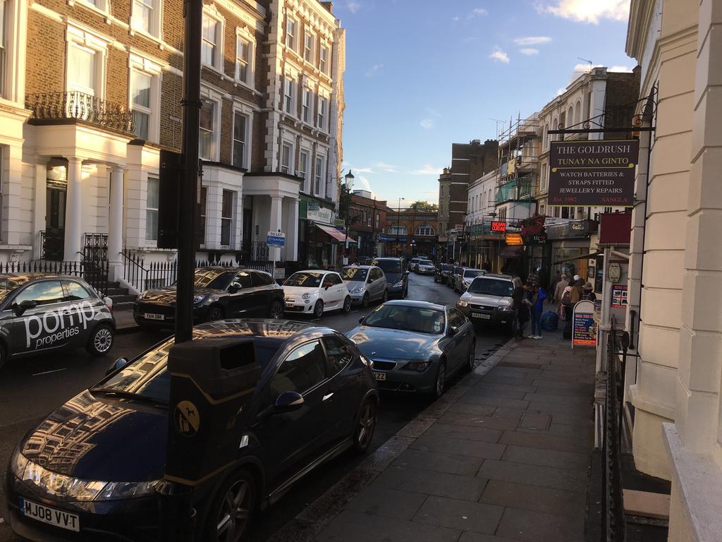 Hogarth Road