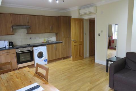 1 bedroom apartment to rent, Bayswater, Queensway, Hyde Park, London W2