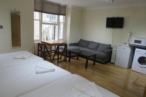 Studio to rent - Bayswater, Queensway, Hyde Park, London W2
