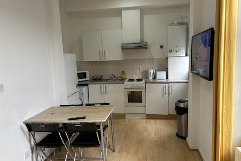2 bedroom apartment to rent, Bayswater, Hyde Park, Queensway, London  W2