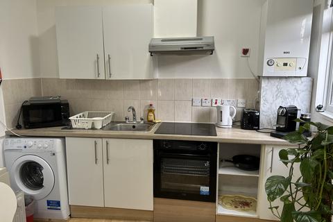 2 bedroom apartment to rent, Bayswater, Hyde Park, Queensway, London W2