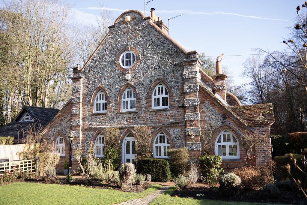 Godwins Lodge002