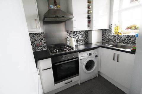 2 bedroom flat to rent, Arran House, Stamford Hill, N16